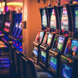 Comparing Cash Game Features Across casino trưc tuyến tiền thật Platforms