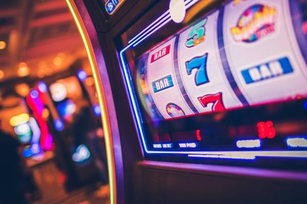 What to Examine in Casino Gaming Platform Sections