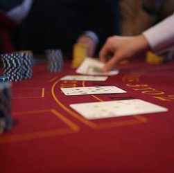 A Closer Look at Dealer Interaction: Casino in Dubai